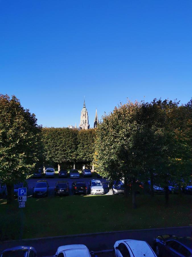Appartement Avec Vue Sur Cathedrale Classe De Tourisme 3 Etoiles Bayeux Eksteriør bilde